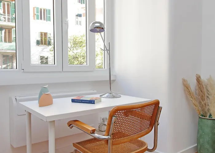 Ych-delightful Flat Near San Giovanni Appartement